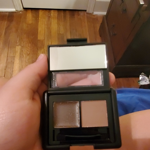 Eyebrow kit from e.l.f - Picture 2 of 2